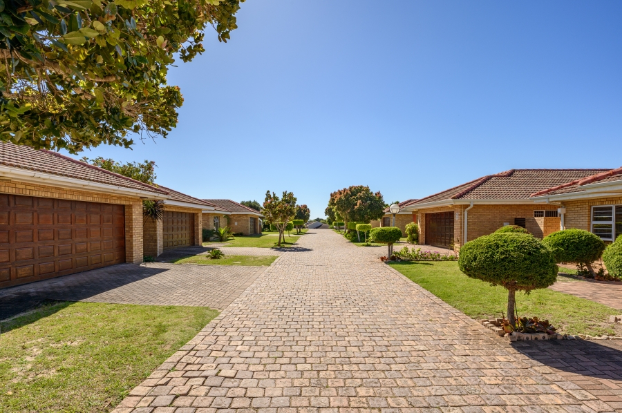 3 Bedroom Property for Sale in Summerstrand Eastern Cape
